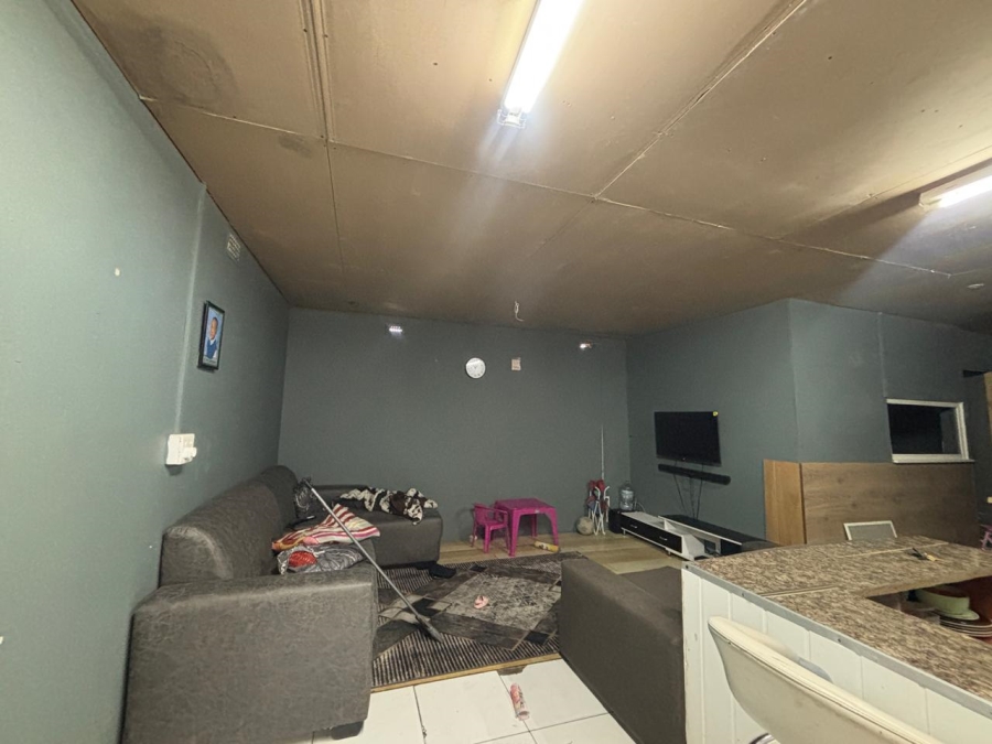 7 Bedroom Property for Sale in Beverly Park Western Cape